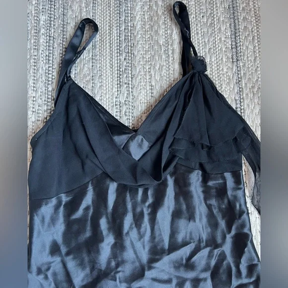 White House black market silk blouse - Picture 2 of 3